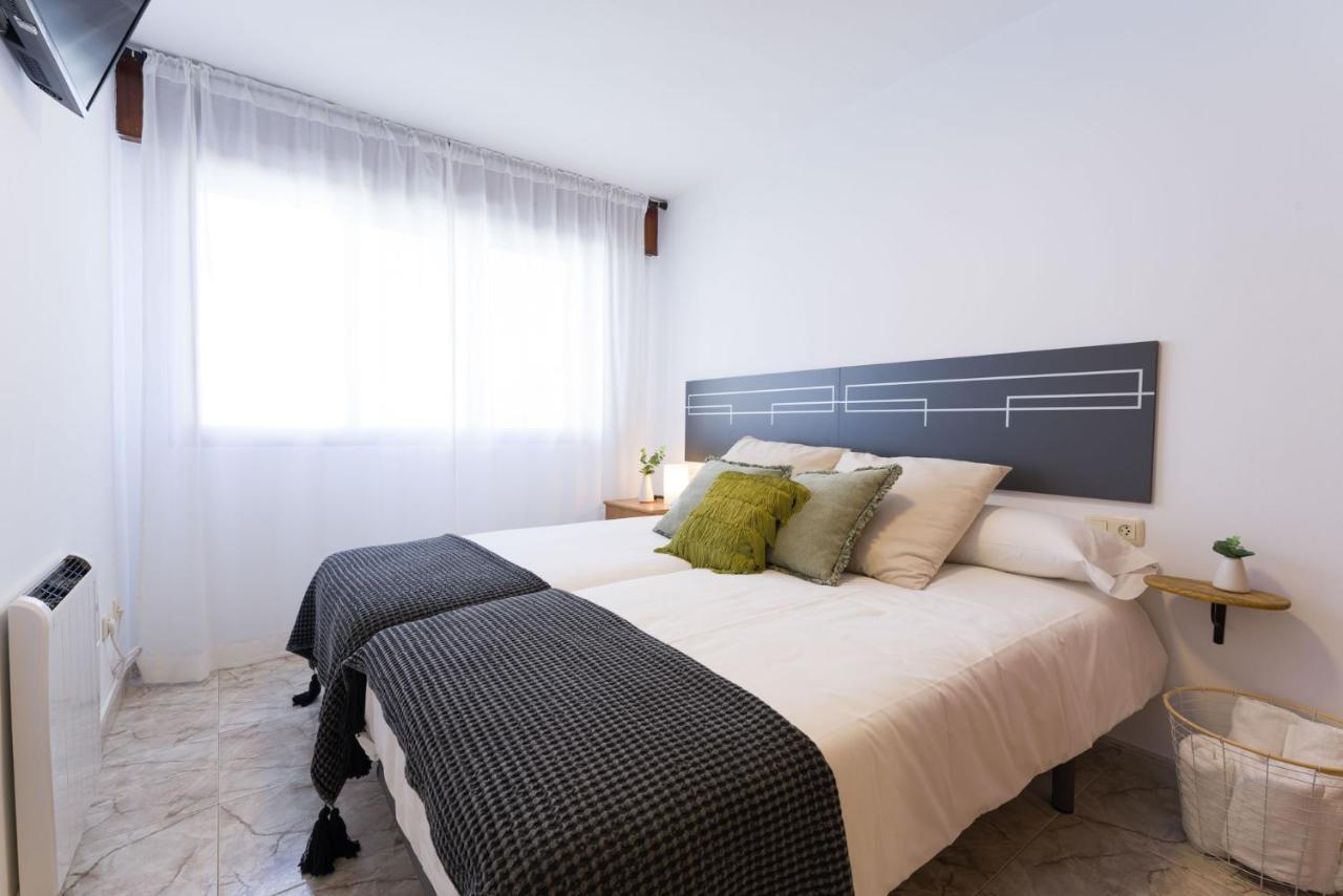 Apartamentos Luisa Arzúa Buitenkant foto